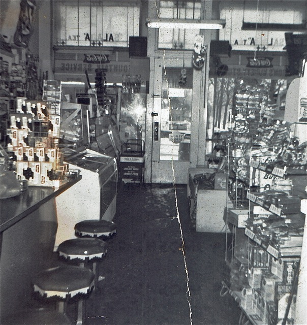 inside-store-60s